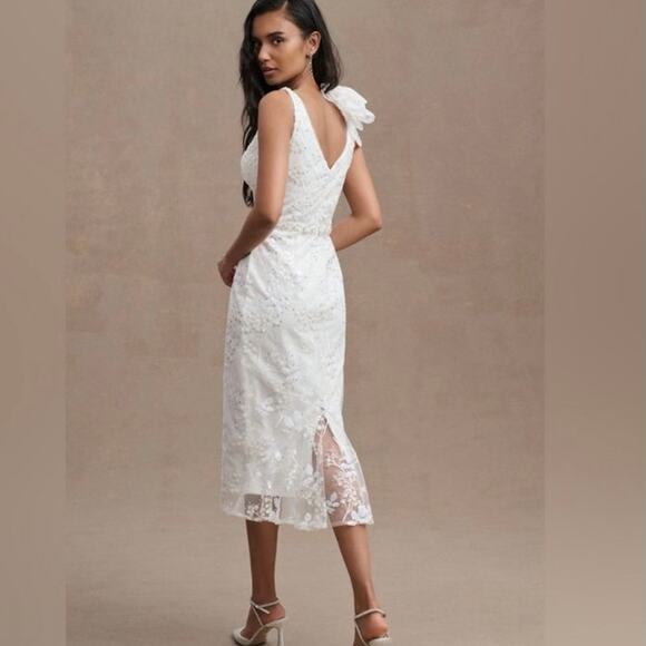 Mac Duggal 79337 MIDI Dress-size‎ 4-white floral high embellished rosette v neck - Picture 2 of 10